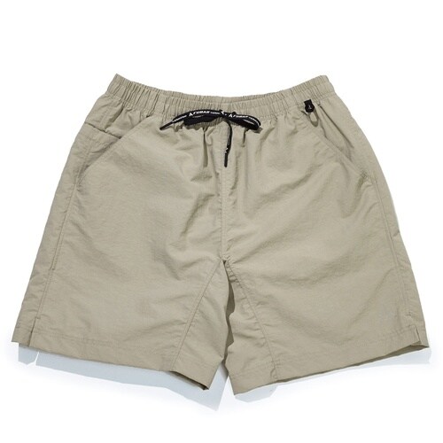 ショートパンツ