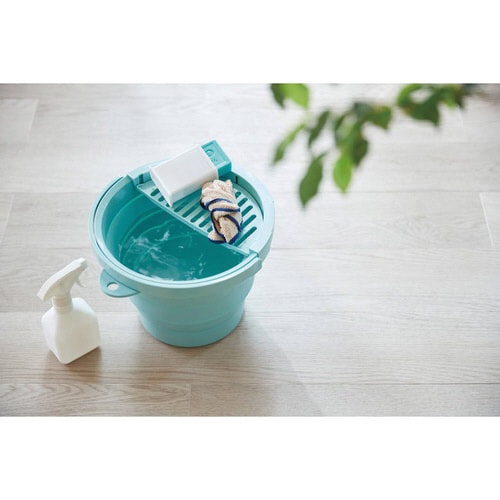 折畳めるバケツ 8L トレー付