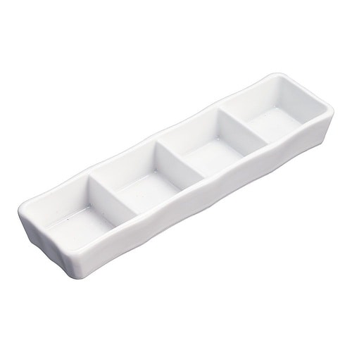 白磁四品皿 T03−341