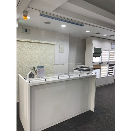 立川ピン 透明ロールスクリーン