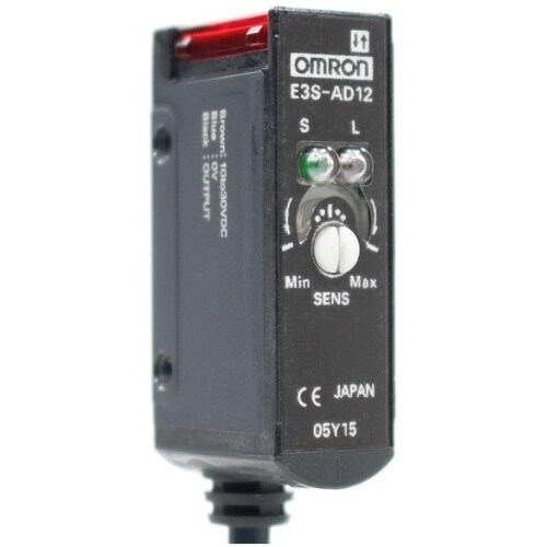 OMRON 中型アンプ内蔵光電センサ 検出距離 7