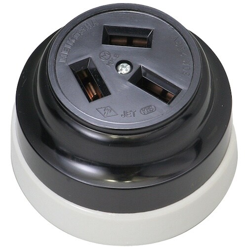 明工 3P 30A コンセント