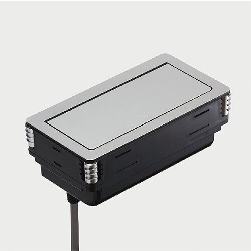 プラパート フラットプッシュコンセント シルバー