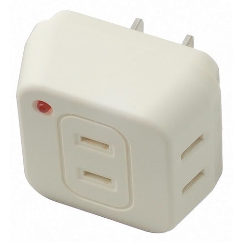 YAZAWA 雷サージ付トリプルタップ3個口白