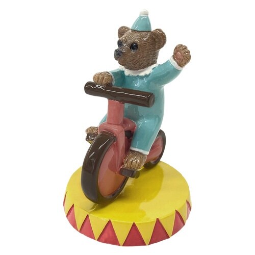 コポー サーカス 自転車であいさつするクマ クマ