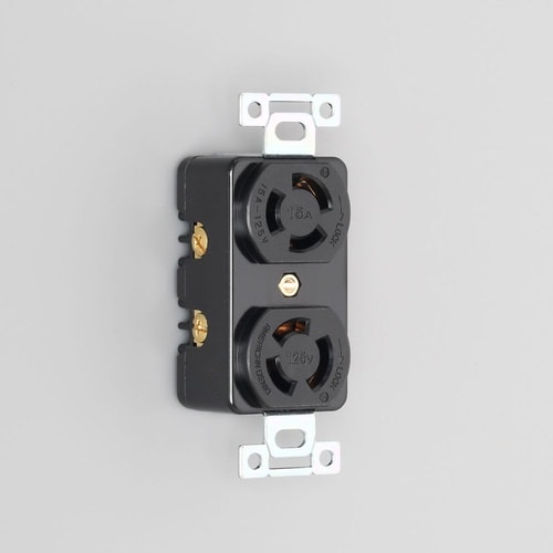 3110D E2P15A 埋込コンセント