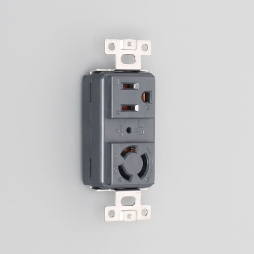 3110HCD−BK 埋込コンセント黒