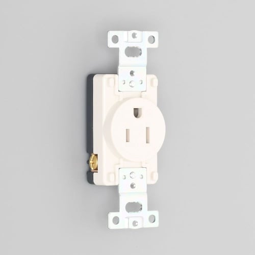 7110GN−IVE2P15Aコンセント