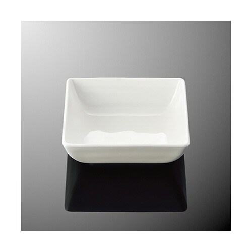 E 149−IWC 角鉢 白C