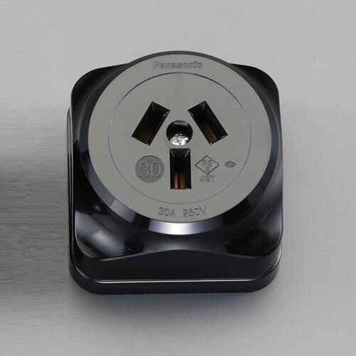 EA940BZ−8 250V/30A 露出コンセン