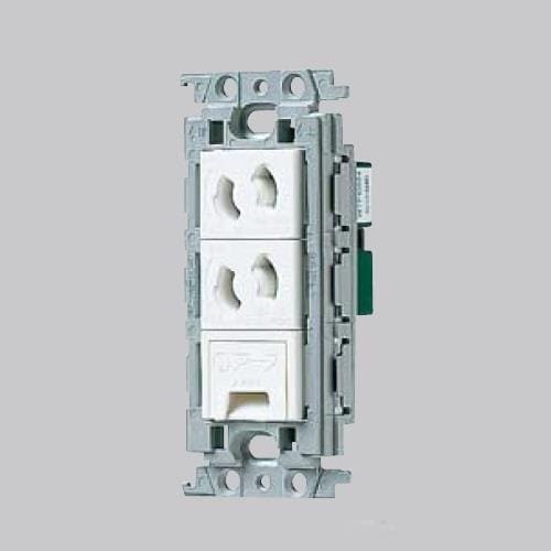 EA940CD−439 125V/15A 埋込コン