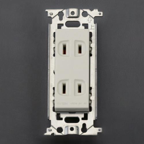 EA940CE−111 125V/15A 埋込コン