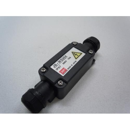 EA940CX−4B 4極(300V/15A) 端