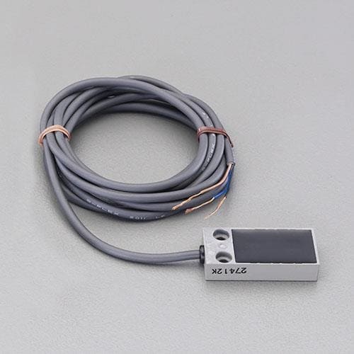 EA940LN−34 フラット直流3線 近接センサ