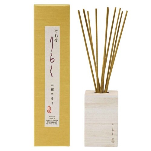 リードディフューザー 竹彩香 りらく 白檀