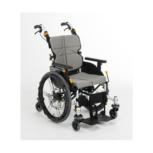 ネクストコア・くるり 自走型車いす・低床