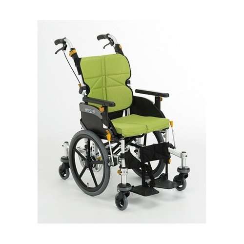 ネクストコア・くるり 介助型車いす・中床