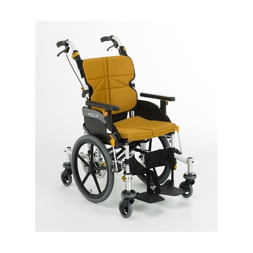 ネクストコア・くるり 介助型車いす・中床