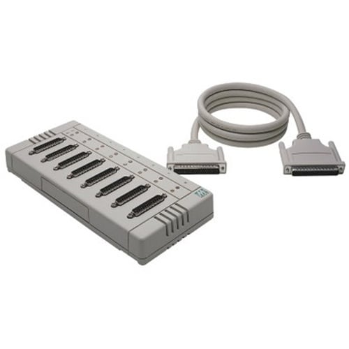 8ポート RS−232 コネクションボックス