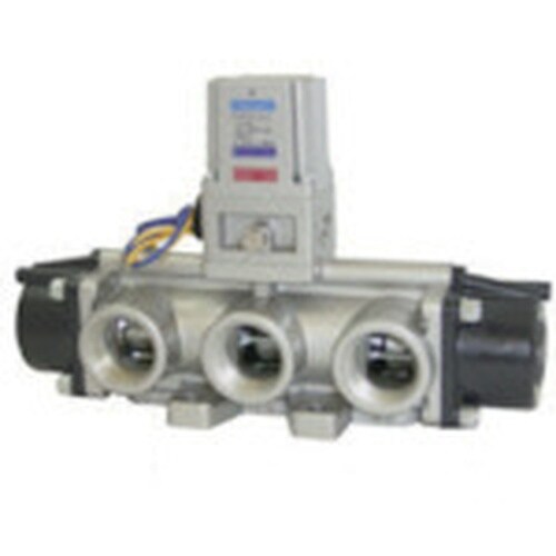 日本精器 4方向電磁弁 25A AC100V 7M