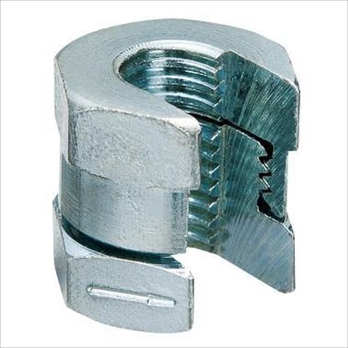 中間挿入ナット