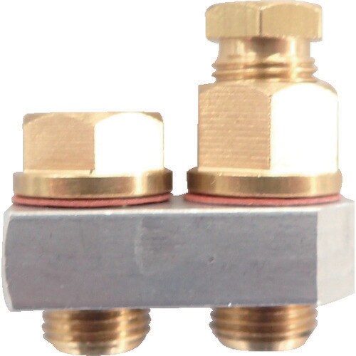 KU型分配弁用補助金具 P15