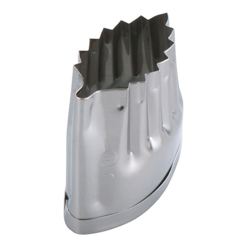 SA18−8手造り業務用抜型 木の葉 中 (C)