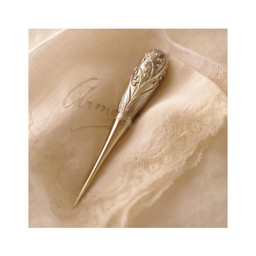 74939 すずらん目打ち(革ケース付)