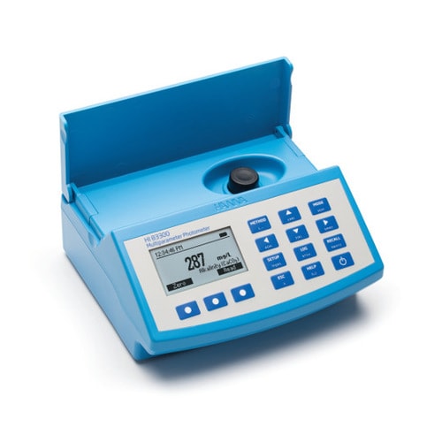 HI 83300 多項目吸光光度計