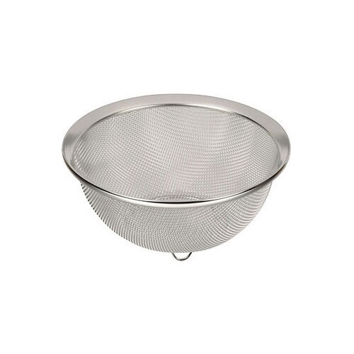 日本製のザル 15cm