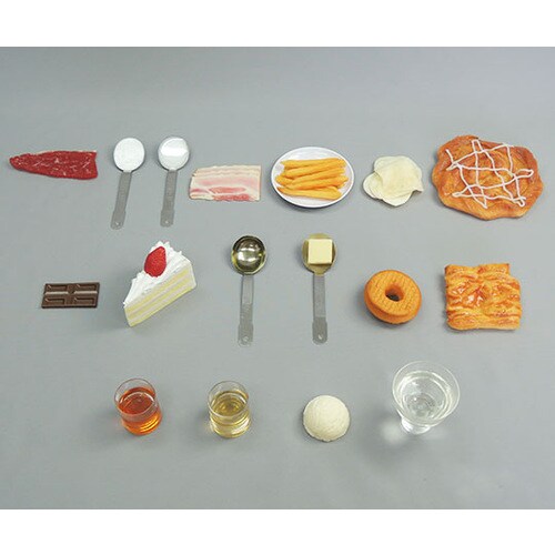 39 フードモデル カロリーの高い食品