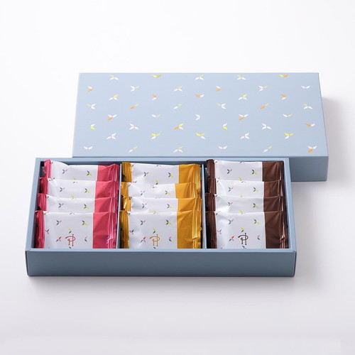 ピエール・エルメ・パリ 12枚詰合わせ