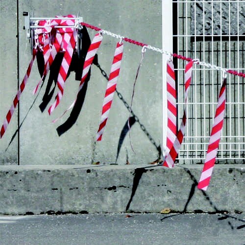 プラチェーンリボン バリアチェーン 赤/白 10m