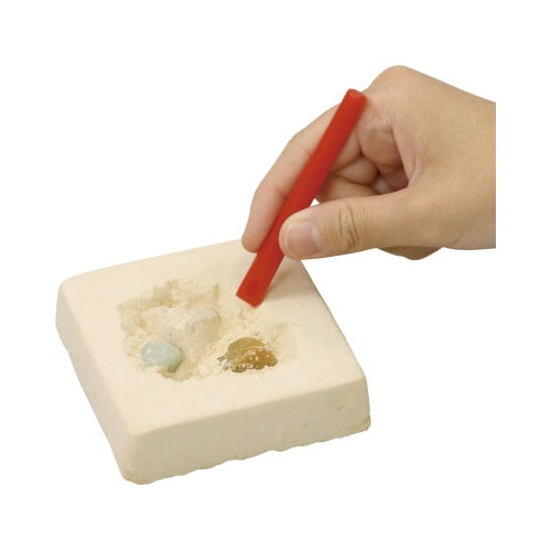 ドキドキ!宝石の原石発掘体験