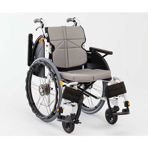 ネクストコア・マルチ 自走型車いす