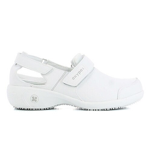 オキシパス 白22.5cmから23.5cm女性