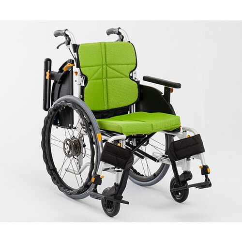 ネクストコア・アジャスト 自走型車いす