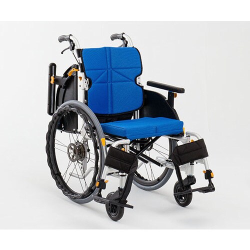 ネクストコア・アジャスト 自走型車いす