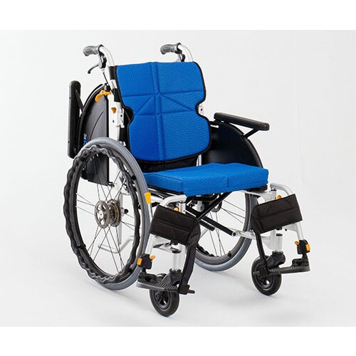 ネクストコア・マルチ 自走型車いす