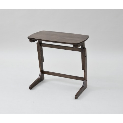 コンパクトで省スペース 高さを変えられる小机DBR