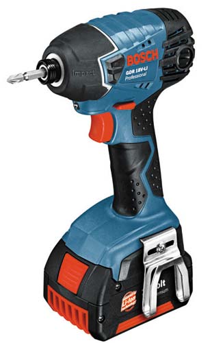 18Vバッテリーインパクトドライバー