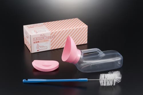 SA 塩ビ透明尿器 女性用(洗浄用ブラシ付)