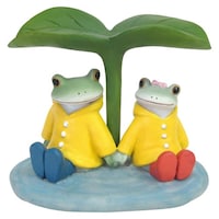 ティーライフ コポー 雨宿りカップル カエル 置物 ※2個以上から注文可能(販売価格は1個単位の価格)