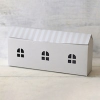 �����������@�X�T�S�S�O�M�t�g�����َq�̂������r�p�E���h�O���@�P�P�[�X�i�Q�O�����~�P�T�܁j