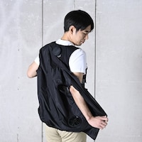 山善 冷暖ペルチェベスト バッテリー10000mAh付 フリーサイズ オールシーズン対応 大判ペルチェ ペルチェ3個