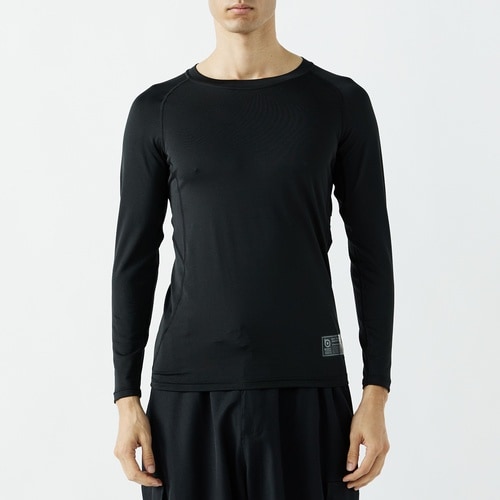 クルーネックシャツ