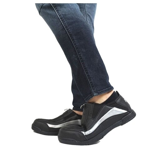 セフティシューズ