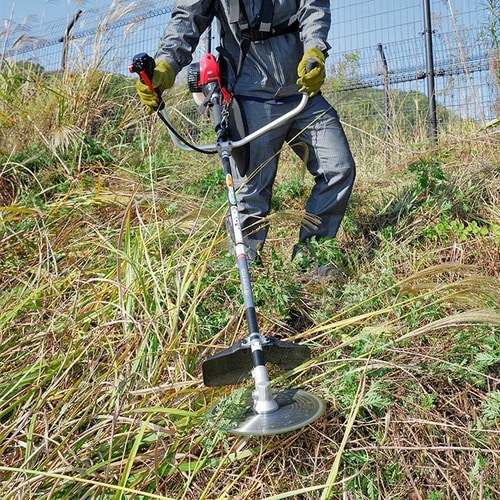 エンジン式刈払機