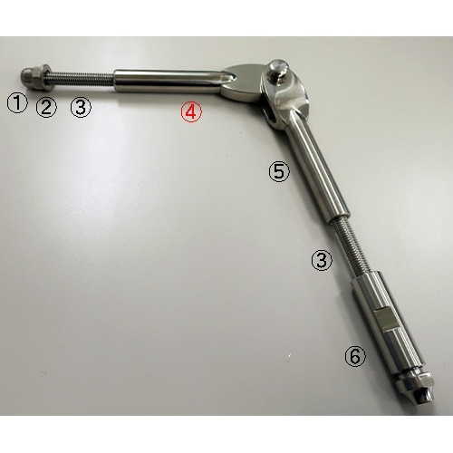 止め金具(右・雌ねじ) EA638RT−82