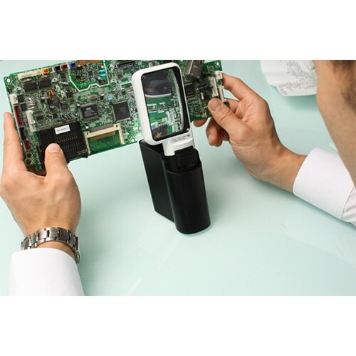 ルーペ(LEDライト付・角形) EA756C−36